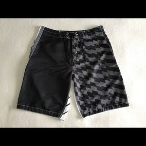 Oakley Boardshorts.......Size 38